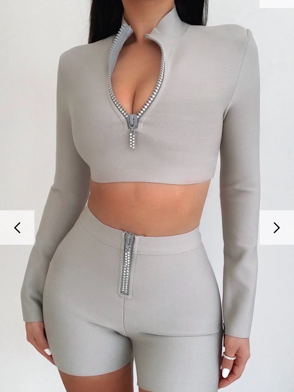NWOT Luxury Properly Size Medium best for S GREY BANDAGE TWO PIECE DIAMANTE ZIP